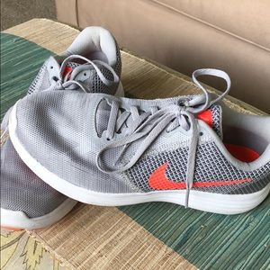 Nike Revolution 3 tennis shoes - size 9